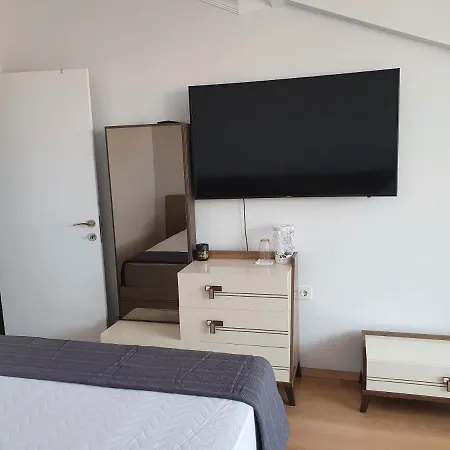 Kiara 6km To Airport,5 Minutes To The Center By Walk 빌라 *
