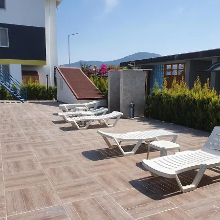 Kiara 6km To Airport,5 Minutes To The Center By Walk Villa