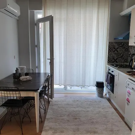 Вилла Kiara 6km To Airport,5 Minutes To The Center By Walk